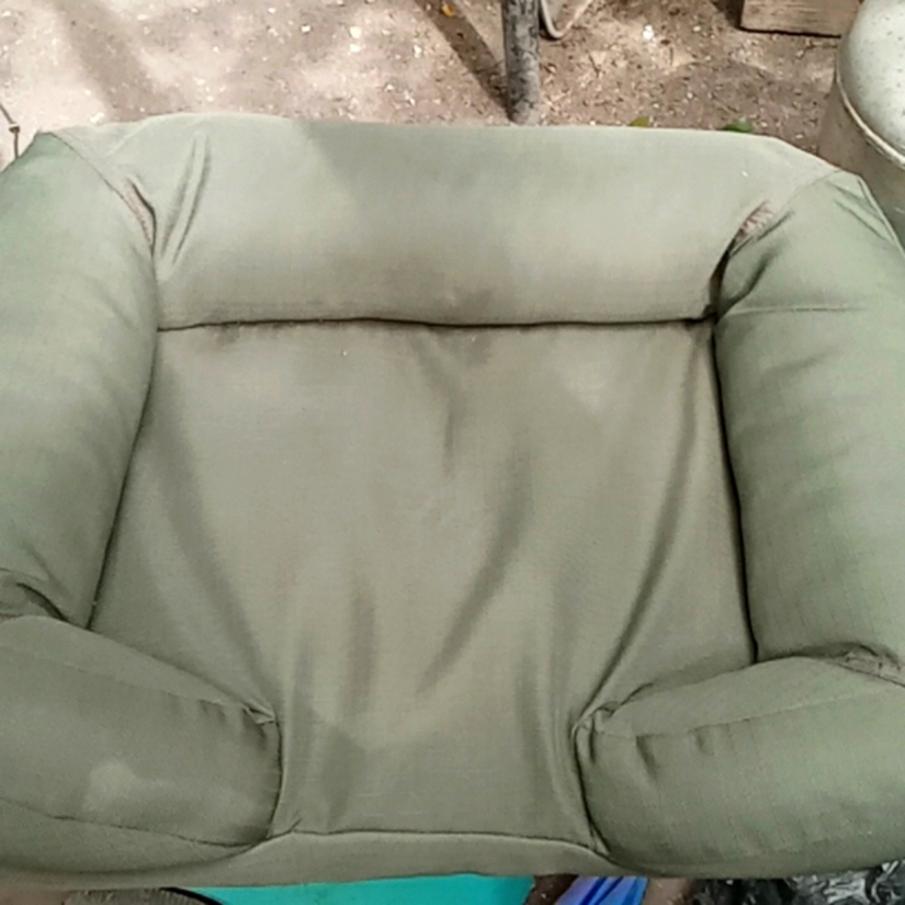 Dog bed